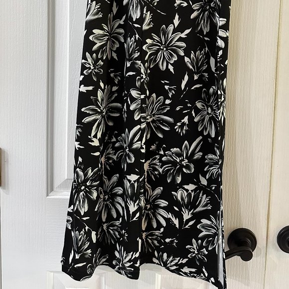 Women's Pencil Skirt, Size S - Picture 2 of 10